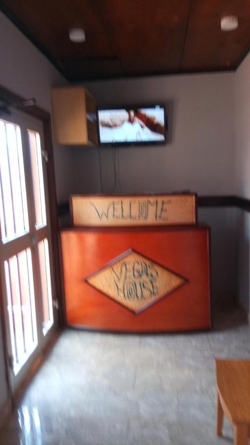 Vegas House Apartment Yaounde Exterior photo